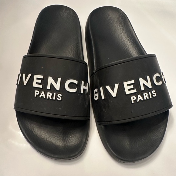 Givency Slides - Picture 2 of 5